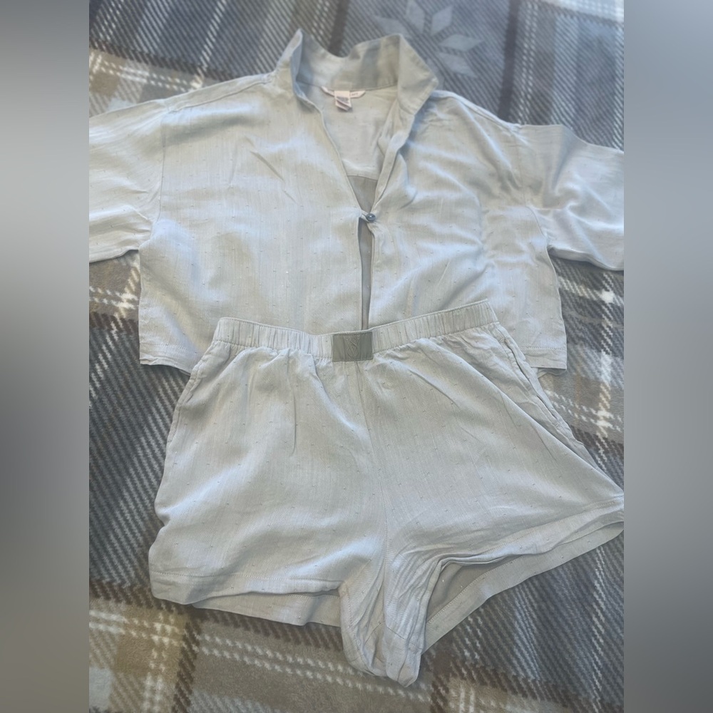 Victoria's Secret Light Gray Pajama Set - Picture 4 of 7